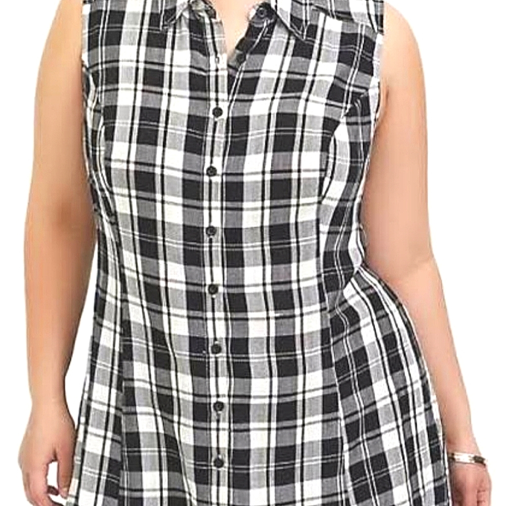 Torrid black and white plaid top 3X